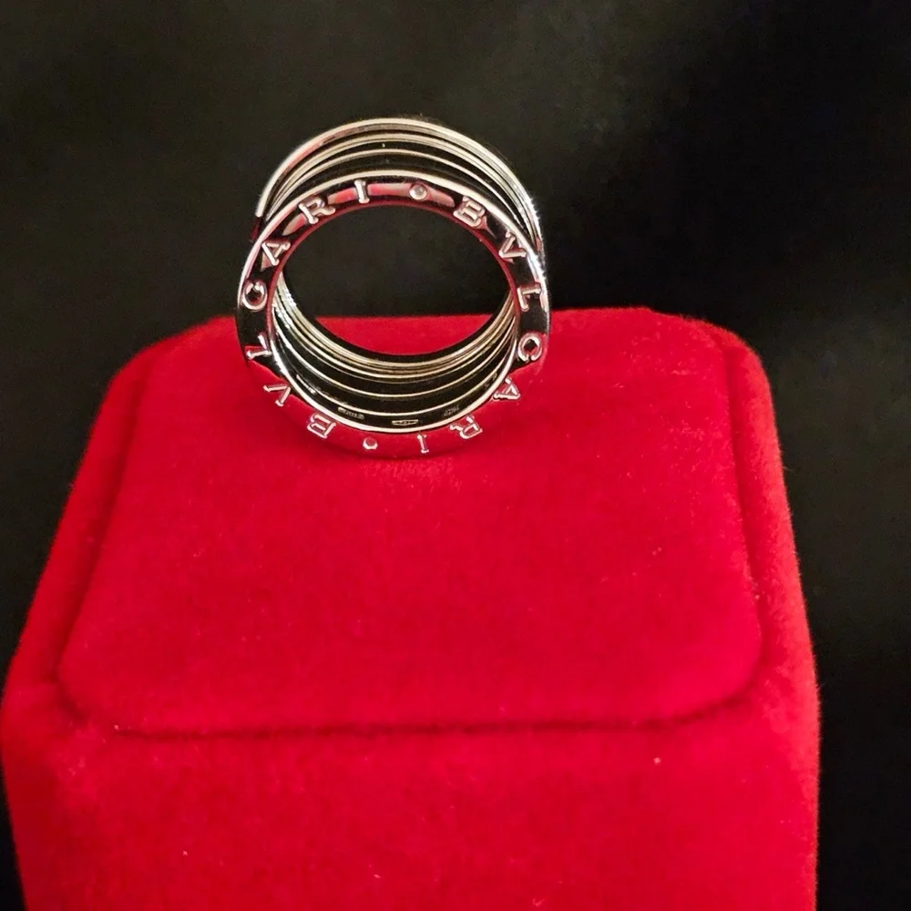 Bulgari B.zero1 18K white gold in original box Authentic preloved - Picture 4 of 14